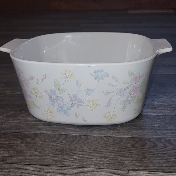 Vintage Corning Ware Pastel Bouquet 3 Liter Casserole Retired Pattern - Picture 1 of 5